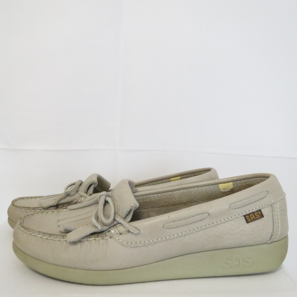 SAS Women's 8.5 N Loafers Slip On Kiltie Moc Toe